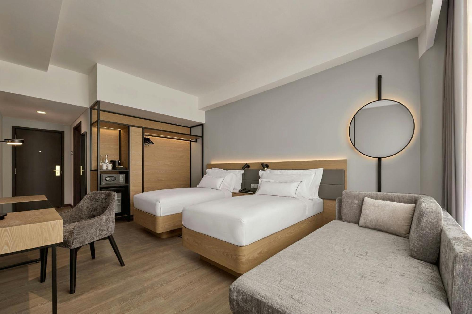 Ac Hotel By Marriott Іпох Екстер'єр фото